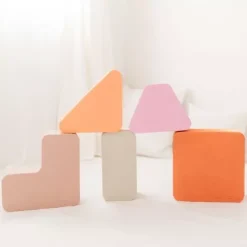 Moes Play Stapsteen En Bouwblok Triangle - Salmon Pink -speelgarages, auto's & voertuigen Winkel play blocks earth1 1 1