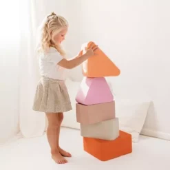 Moes Play Stapsteen En Bouwblok Triangle - Salmon Pink -speelgarages, auto's & voertuigen Winkel play blocks earth2 1 1
